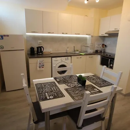 Happy Lazur Apartment *