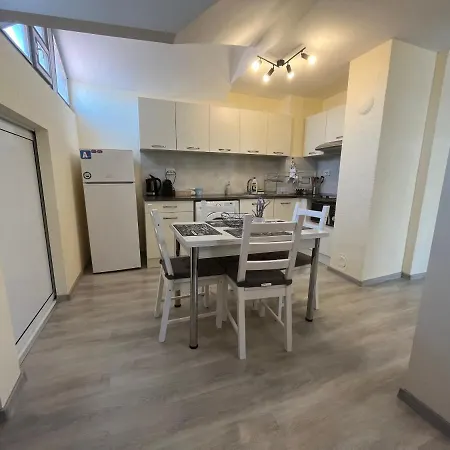 Happy Lazur Апартаменты *