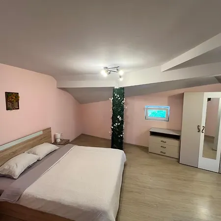 Happy Lazur 부르가스